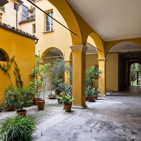 Sotto I Portici Di Bologna Lejlighed Eksteriør billede